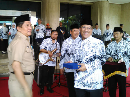 Pencarian PGRI Halmahera Barat - Persatuan Guru Republik Indonesia Cabang Halmahera Barat